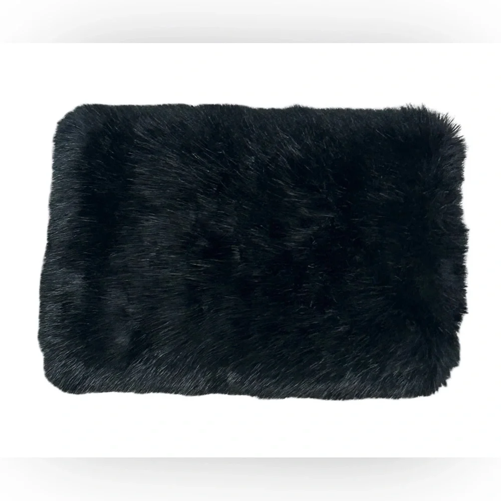 Banana Republic Black Faux Fur Hand Warmer Muff One Size Posh Chic Winter Money